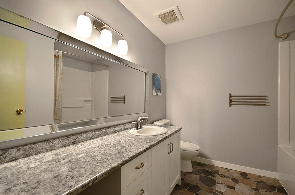 finished Bathroom Renovation - Winnipeg Bathroom Renovations - All Canadian Renovations Ltd.
