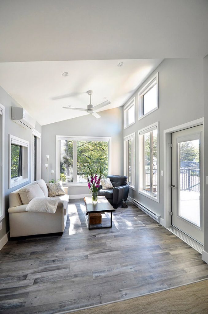 sunroom addition Exterior Renovation - Home Additions Winnipeg - Winnipeg Exterior Renovations - All Canadian Renovations Ltd.