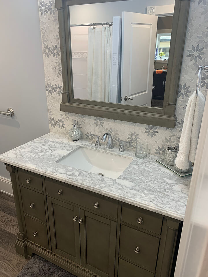 Vaughan Bathroom Powder Room - Bathroom Renovations Winnipeg - All Canadian Renovations Ltd.