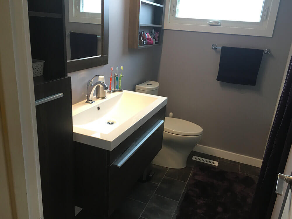 Naskapi Bathroom Renovation - All Canadian Renovations Ltd. - Winnipeg Kitchen Renovations