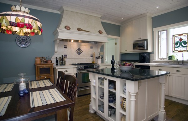 Winchester Kitchen Renovation - All Canadian Renovations Ltd. - Kitchen and Bathroom Renovations Winnipeg, Manitoba
